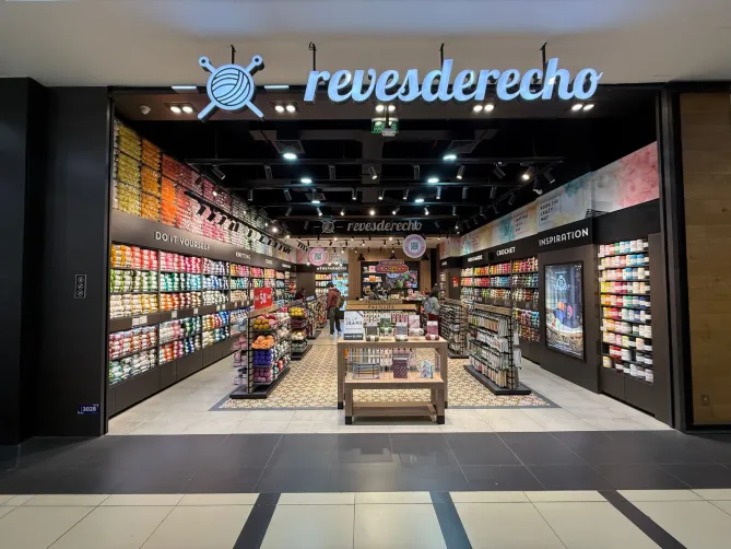 revesderecho cenco ñuñoa